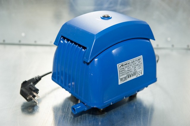 Pompe pour station d'épuration  version plastique DB 60 avec alarme - Récupel incluse -